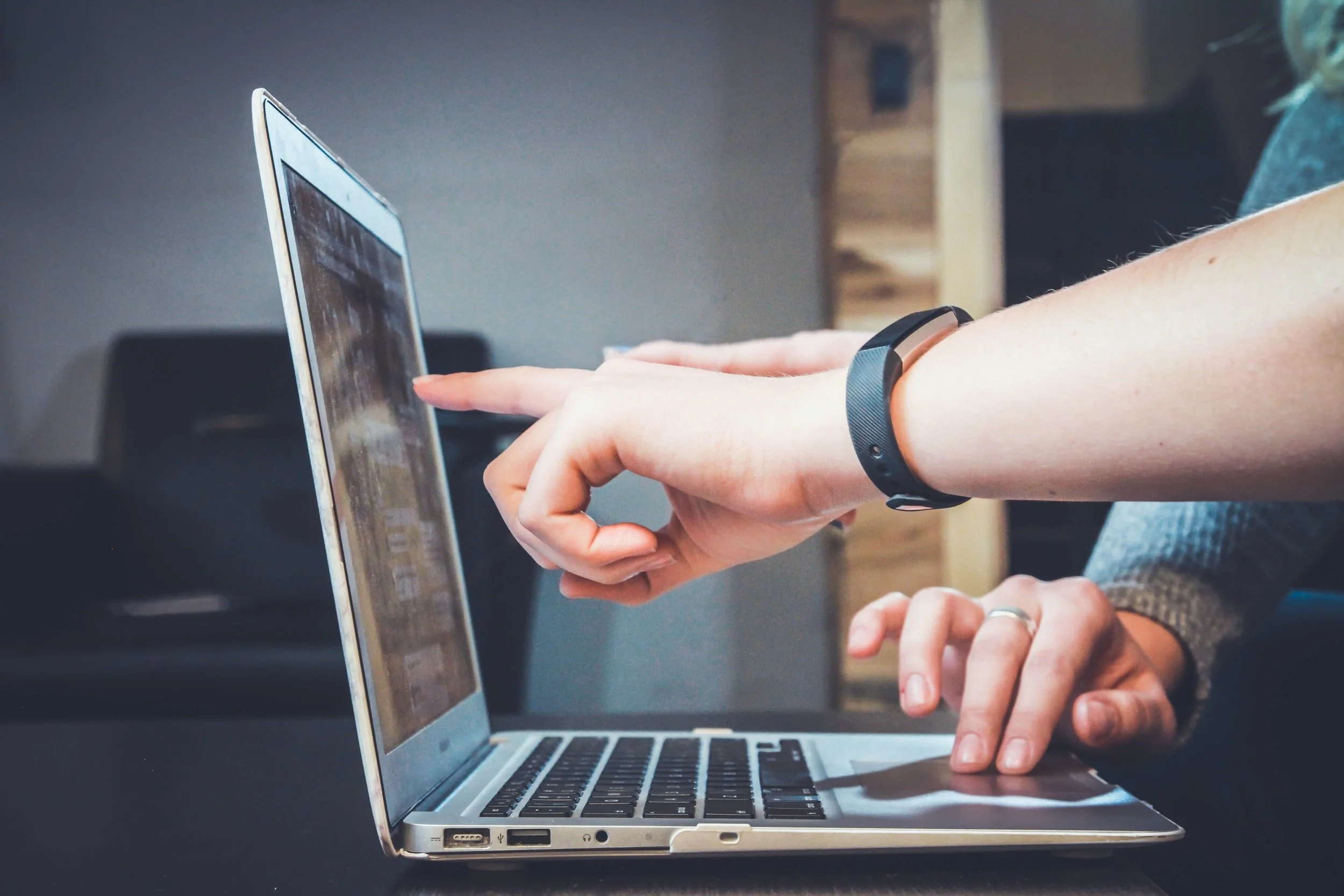 How to Make a Business Website: The Ultimate Guide